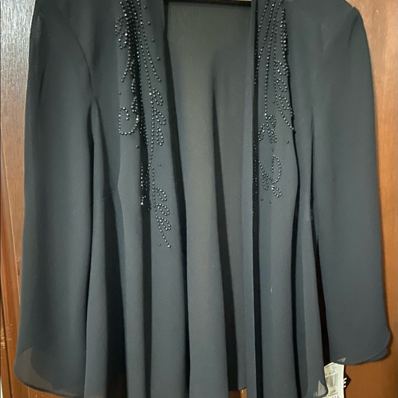 New Black Evening gown with matching jacket - Picture 2 of 5